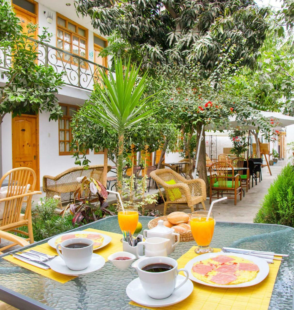 El Huerto Hostel Ica Bagian luar foto